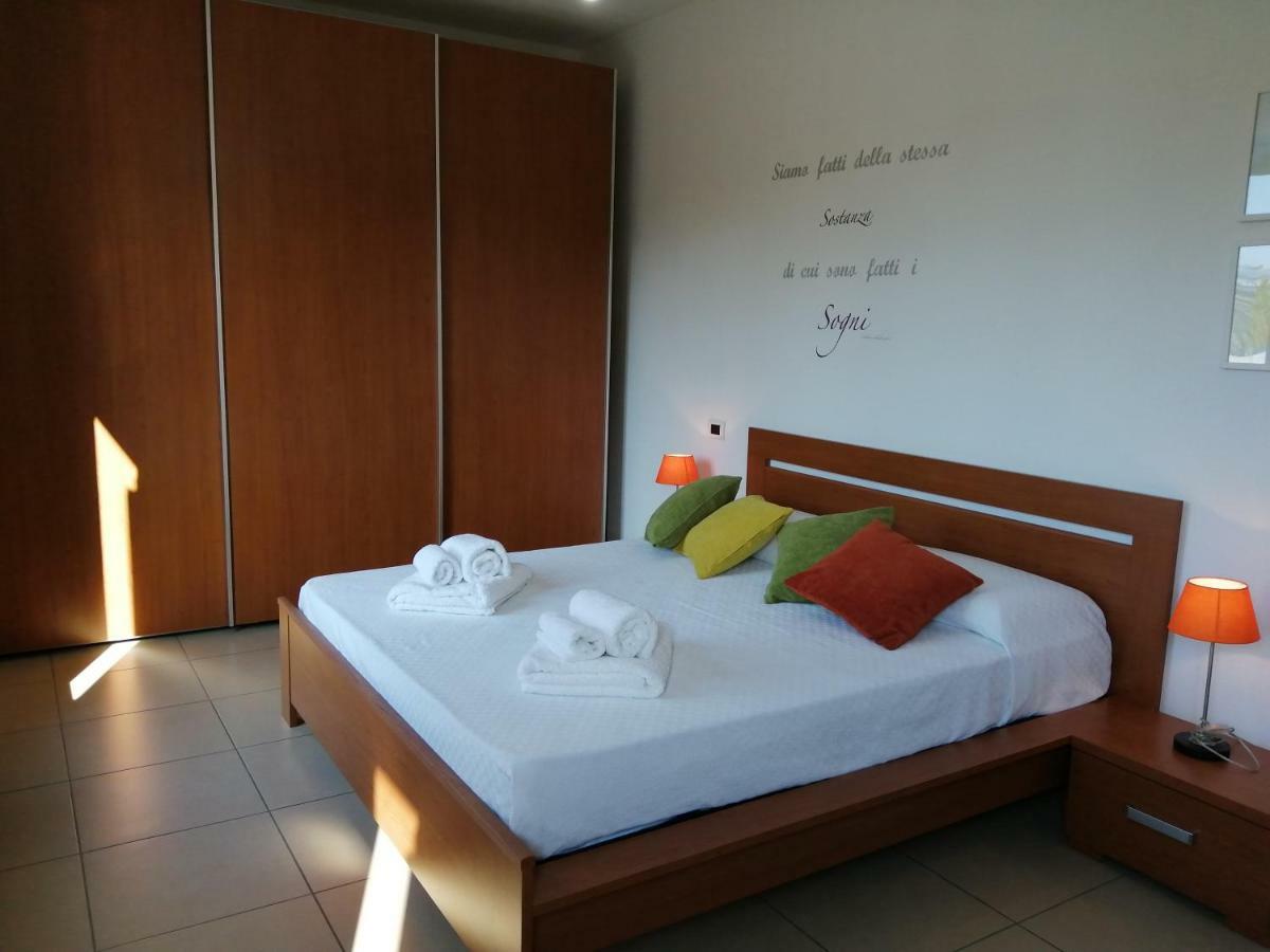 Casa Il Cortile Fiorito Apartman Tortolì Kültér fotó