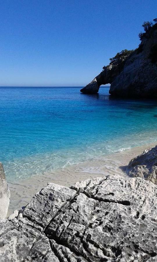 Casa Il Cortile Fiorito Apartman Tortolì Kültér fotó