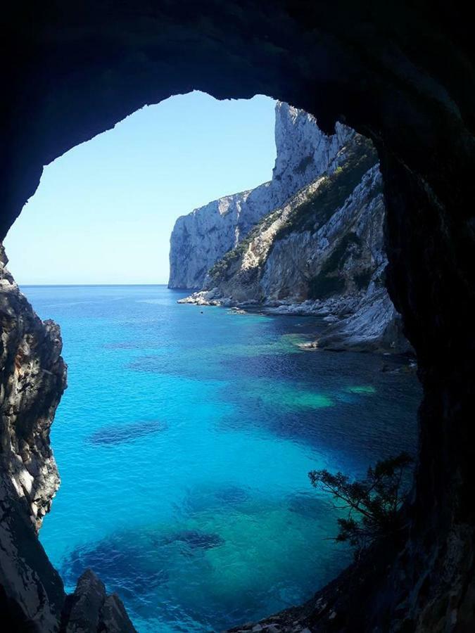 Casa Il Cortile Fiorito Apartman Tortolì Kültér fotó
