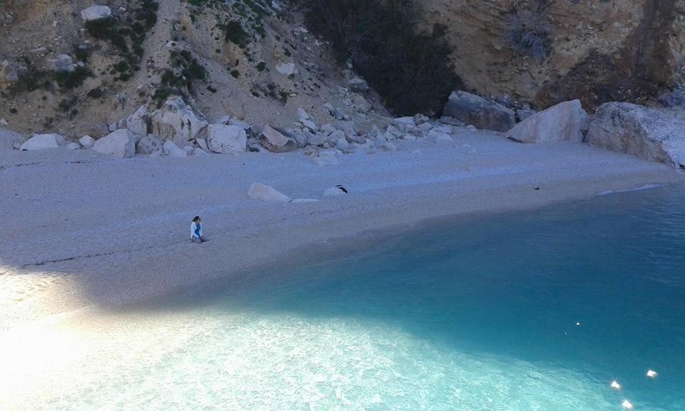 Casa Il Cortile Fiorito Apartman Tortolì Kültér fotó