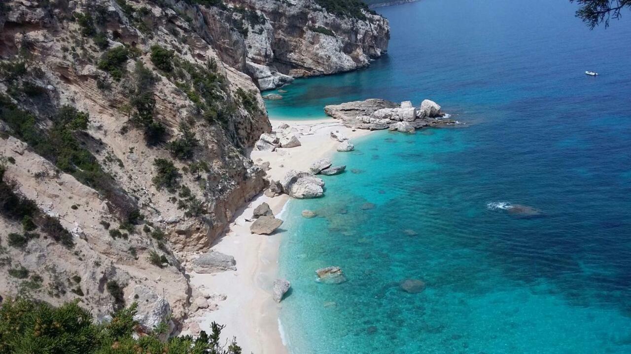 Casa Il Cortile Fiorito Apartman Tortolì Kültér fotó